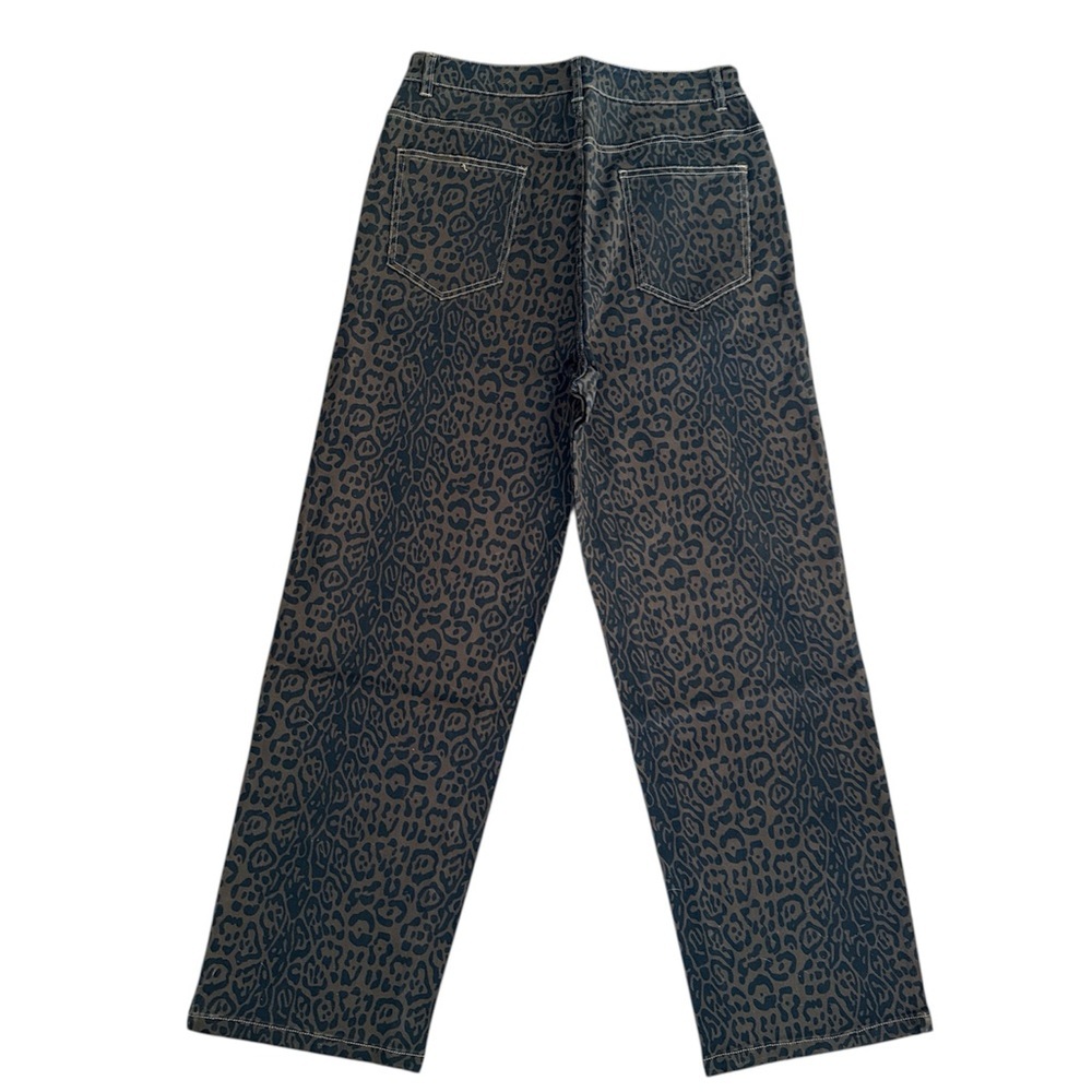 NWT, Women’s Cheetah Print Jeans, L, R3 - Picture 2 of 2